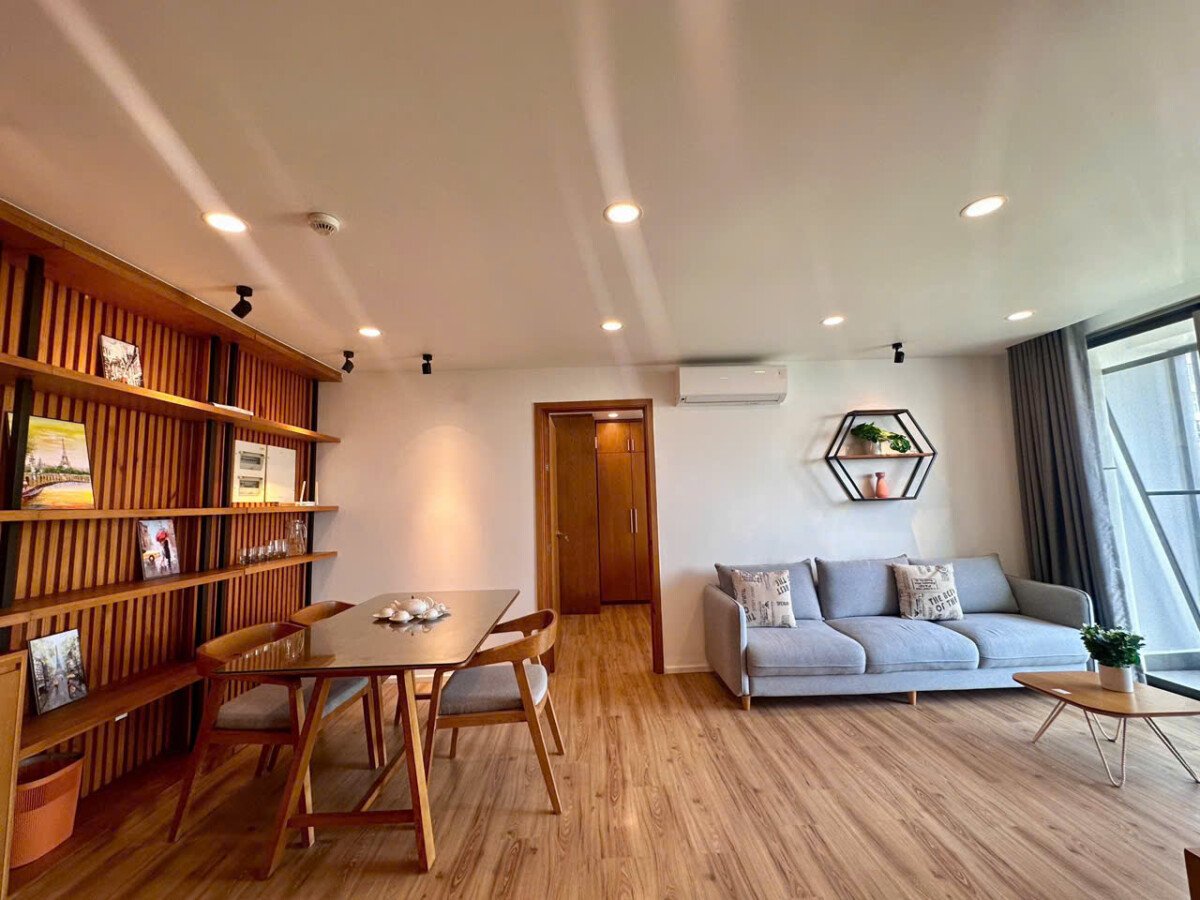 phong khach can ho cho thue 4 - Giá cho thuê căn hộ 2pn tòa D chung cư Hưng Phúc Happy Residence phường Tân Mỹ T6/2026