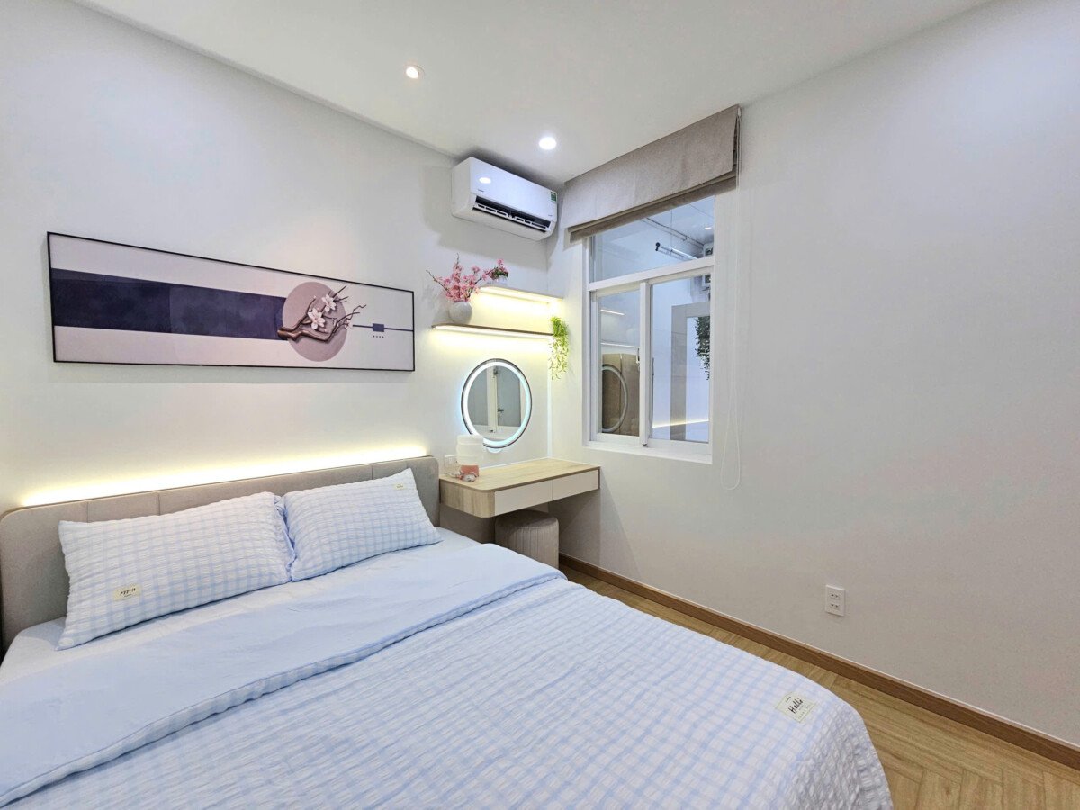 phong ngu master sky 3 ban - Bán căn hộ đẹp, mới 100% tại Sky Garden 3. DT 68m2 Thiết kế 3 Phòng ngủ-2wc- Nội thất như hình- Giá 6.430 Tỷ