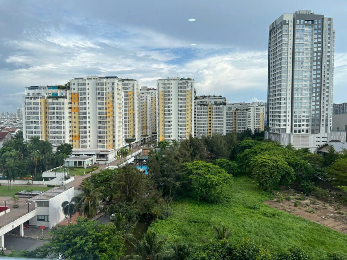 vi tri nha ban lien ke cong vien va chung cu sky garden 2 - Giá mua bán căn hộ 2pn tòa 7D chung cư Sky Garden 3 phường Tân Hưng T6/2026