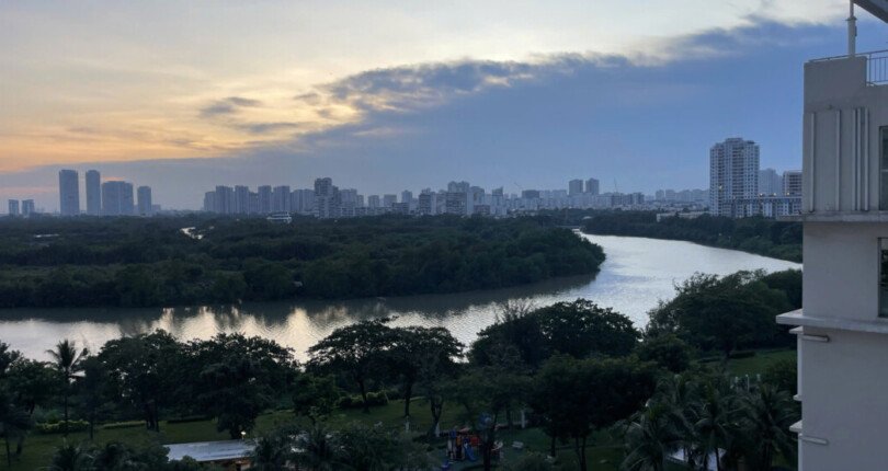 Bán nhanh căn hộ tại Riverside Residence. DT 178m2 Nhà đẹp- 3 Phòng-2wc- View sông toàn cảnh- Giá 16 Tỷ