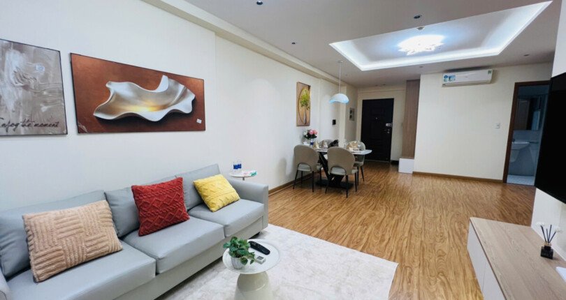 Bán nhanh căn góc Scenic Valley 1. DT 77m2 Thiết kế 2 Phòng-2wc Lầu cao- Đang cho thuê 23.5 Triệu. Giá bán 7.8 Tỷ