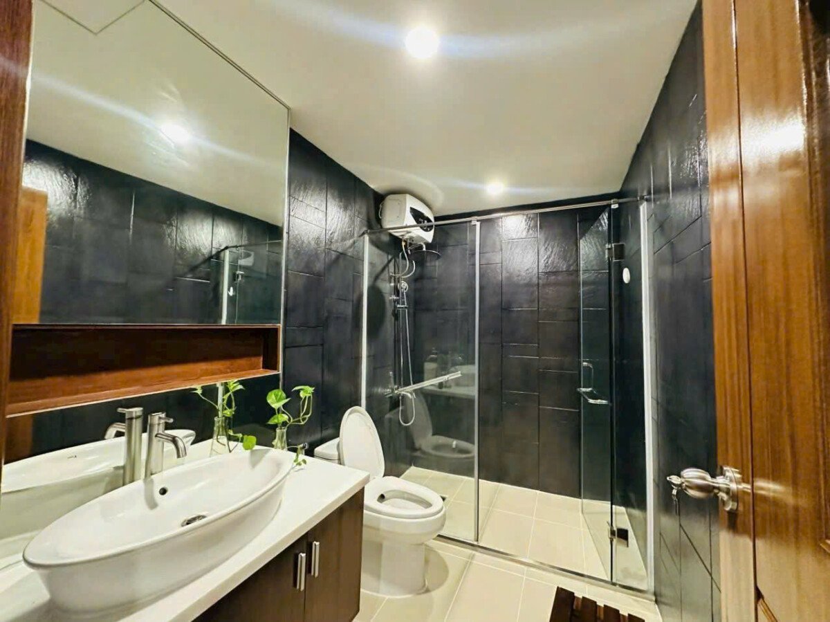 can ho co 2 nha tam day du thiet bi - Giá mua bán căn hộ 3pn tòa A chung cư Green Valley phường Tân Mỹ T8/2026