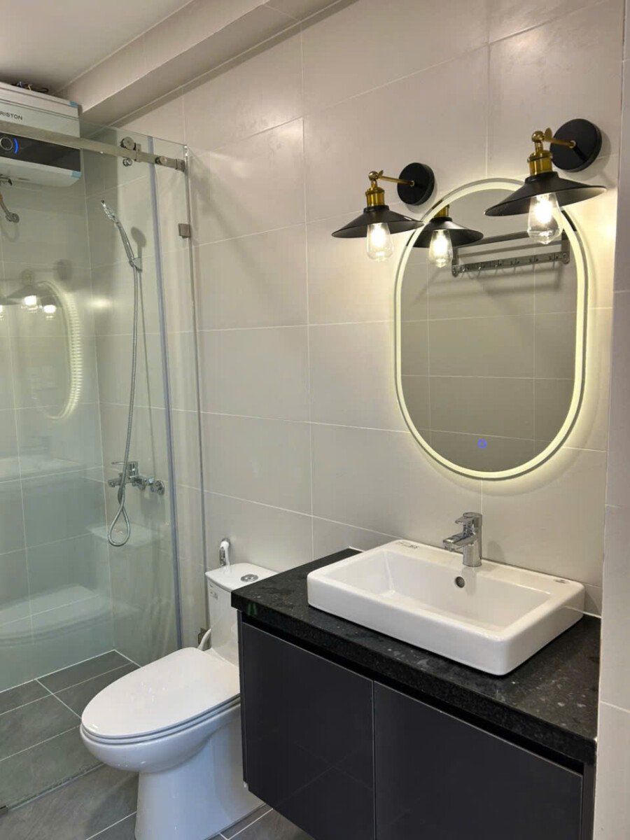 can ho co 2 toilet hoan thien nhu hinh 1 - Giá mua bán căn hộ 3pn tòa B lầu 10 chung cư Mỹ Khánh 4B phường Tân Hưng T7/2026