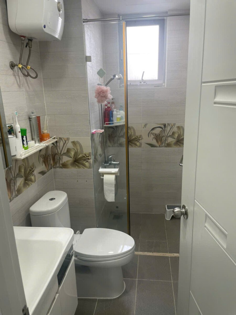 can ho co 2 wc hoan thien nhu hinh - Giá mua bán căn hộ 2pn tòa G chung cư Scenic Valley 1 phường Tân Mỹ T7/2026