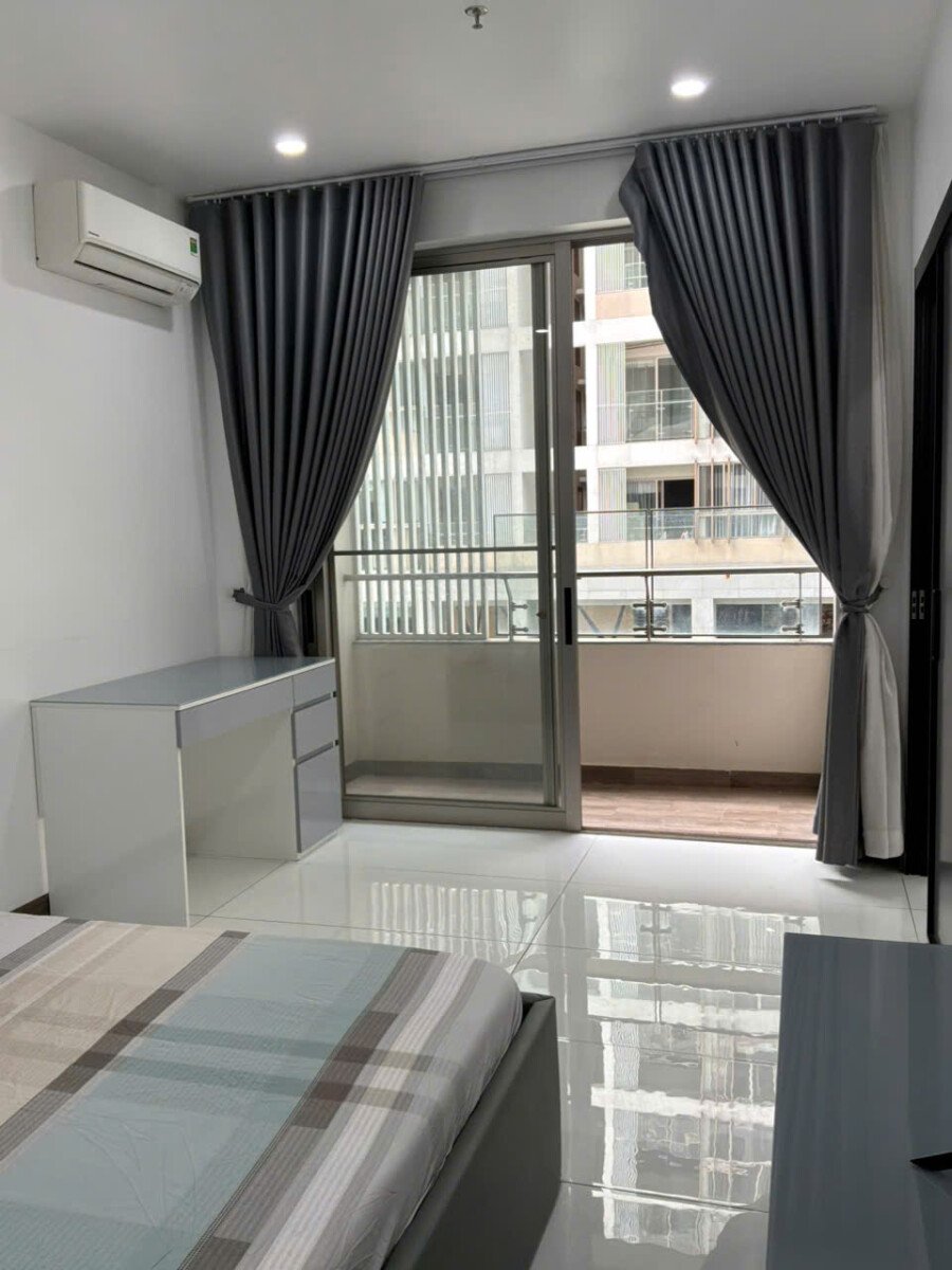 cho thue Officetel midtown M6 5 - Cho thuê Officetel Khu Midtown Tòa M6. DT 91m2 Có set up 1 Phòng ngủ riêng. Hiện đang trống. Giá 35 Triệu/Tháng