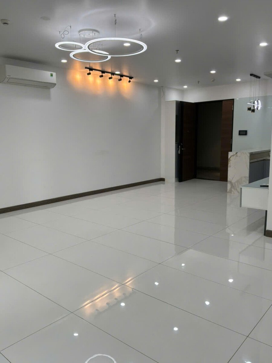 cho thue Officetel midtown M6 7 - Cho thuê Officetel Khu Midtown Tòa M6. DT 91m2 Có set up 1 Phòng ngủ riêng. Hiện đang trống. Giá 35 Triệu/Tháng