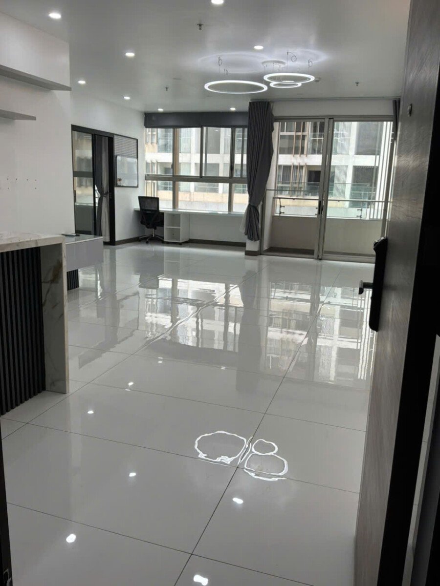 cho thue Officetel midtown M6 8 - Cho thuê Officetel Khu Midtown Tòa M6. DT 91m2 Có set up 1 Phòng ngủ riêng. Hiện đang trống. Giá 35 Triệu/Tháng