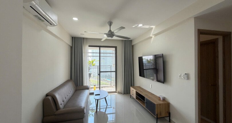 Cho thuê căn hộ Saigon South Residences. DT 75m2 Lầu cao-2 phòng-2wc- Nội thất như hình- Giá 16 Triệu/Tháng