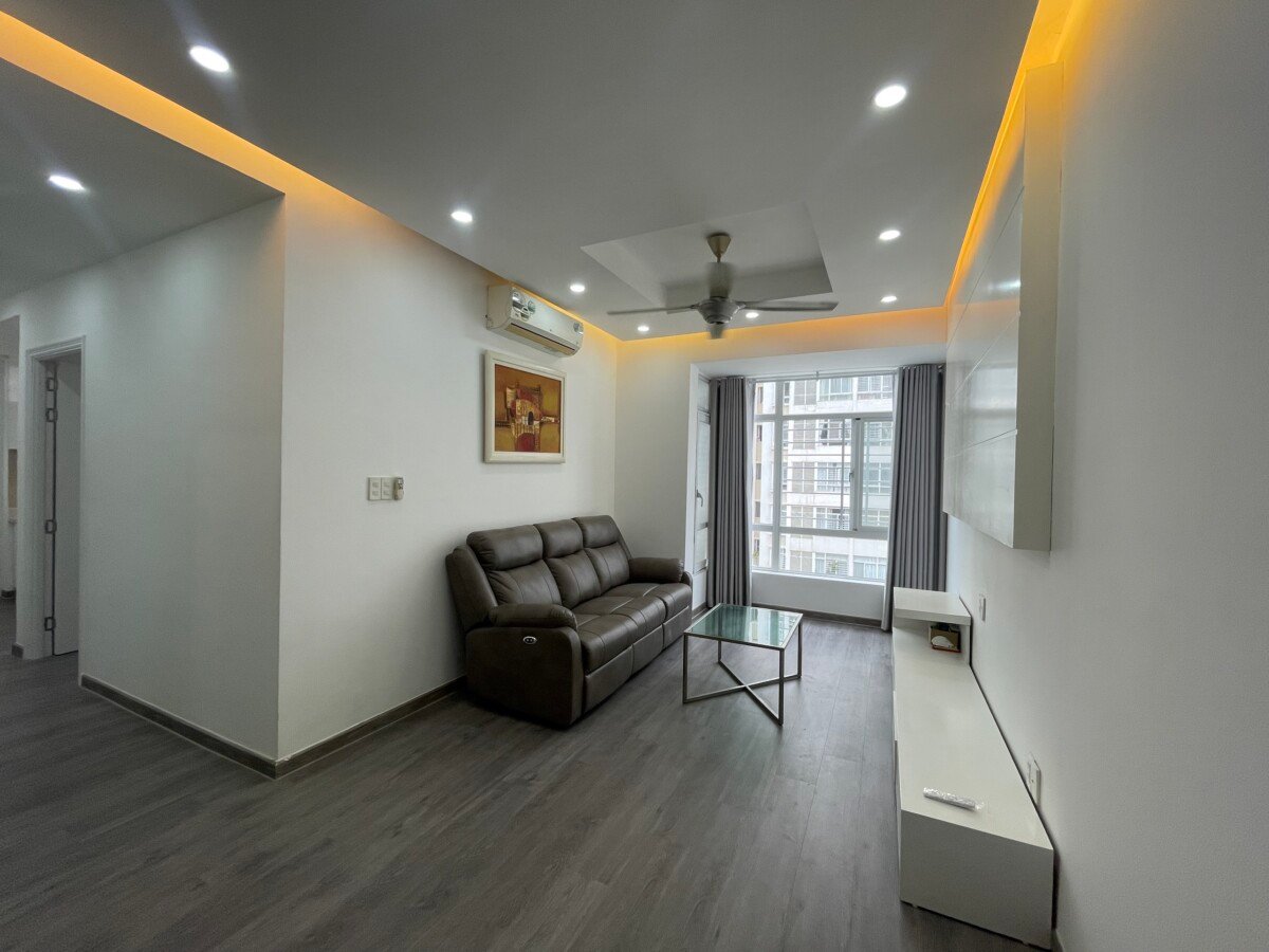 cho thue can ho sky garden 3 1 1 - Bán căn hộ Sky Garden 3. DT 70m2 Nhà đẹp- thiết kế 2 Phòng-2wc- Nội thất như hình- Giá 5.3 Tỷ