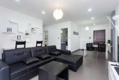 Cho thuê căn hộ Sky Garden 3. DT 70m2 Nhà đẹp- Lầu trung-2 Phòng ngủ-2wc- Nội thất như hình- Giá 15 Triệu/Tháng