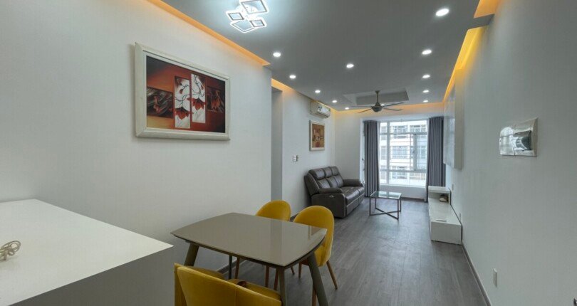 Bán căn hộ Sky Garden 3. DT 70m2 Nhà đẹp- thiết kế 2 Phòng-2wc- Nội thất như hình- Giá 5.3 Tỷ
