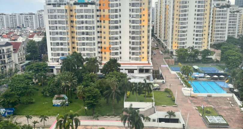 Cho thuê căn góc Sky Garden 3. DT 72m2 Thiết kế 3 Phòng ngủ-2wc View hồ bơi Giá thuê 18 Triệu/Tháng