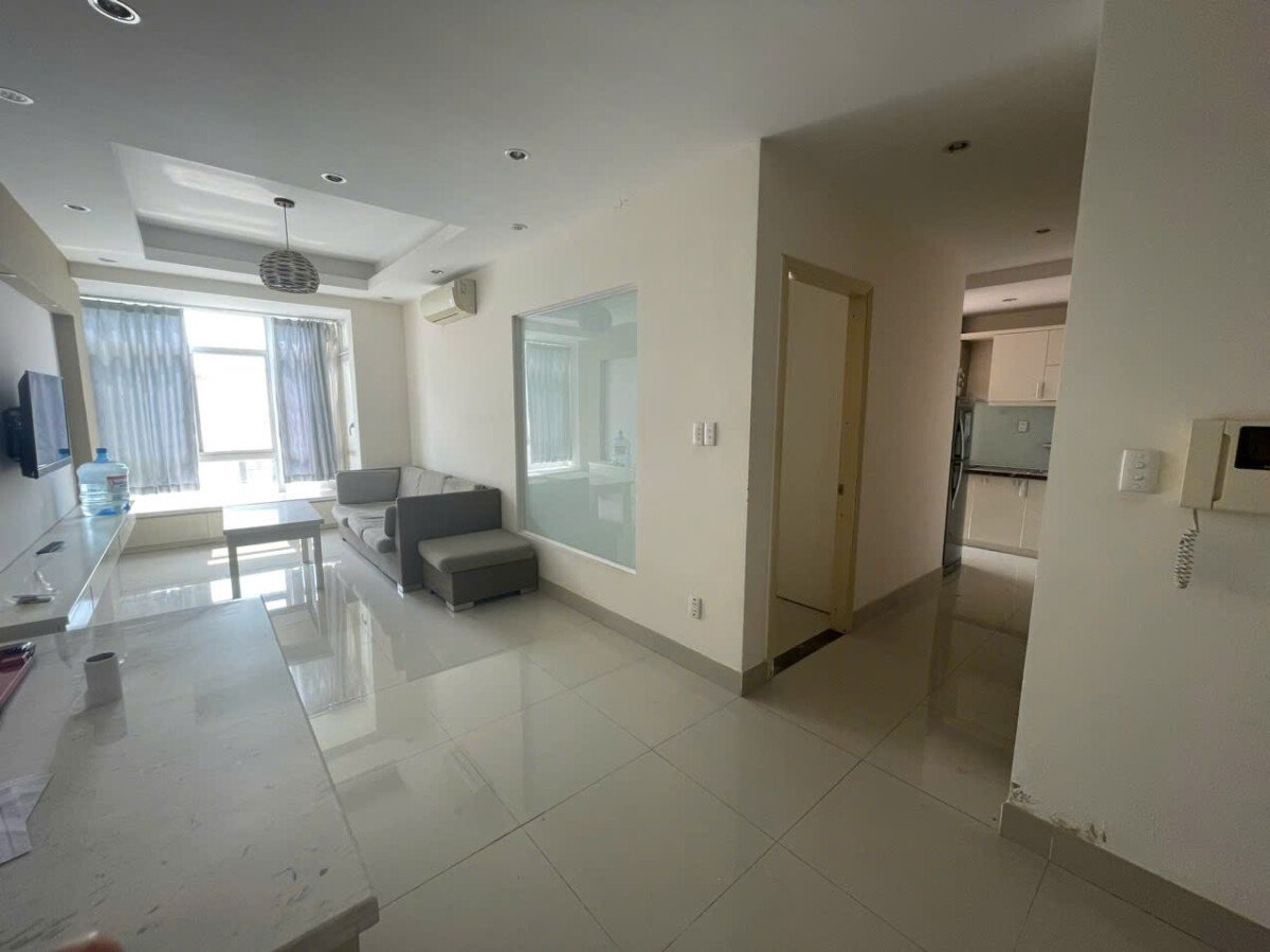 cho thue can ho sky garden 3 7 1 - Cho thuê căn hộ Sky garden 3. DT 56m2 Thiết kế 1 Phòng ngù-1wc-lầu cao- nội thất đầy đủ- Giá 12 Triệu/Tháng