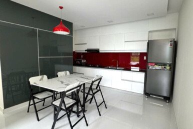 Cho thuê căn hộ Star Hill Phú Mỹ Hưng- DT 94m2 Lầu cao- Nội thất đầy đủ- 2 Phòng ngủ-1 PLV-2wc- Giá 28 Triệu/Tháng