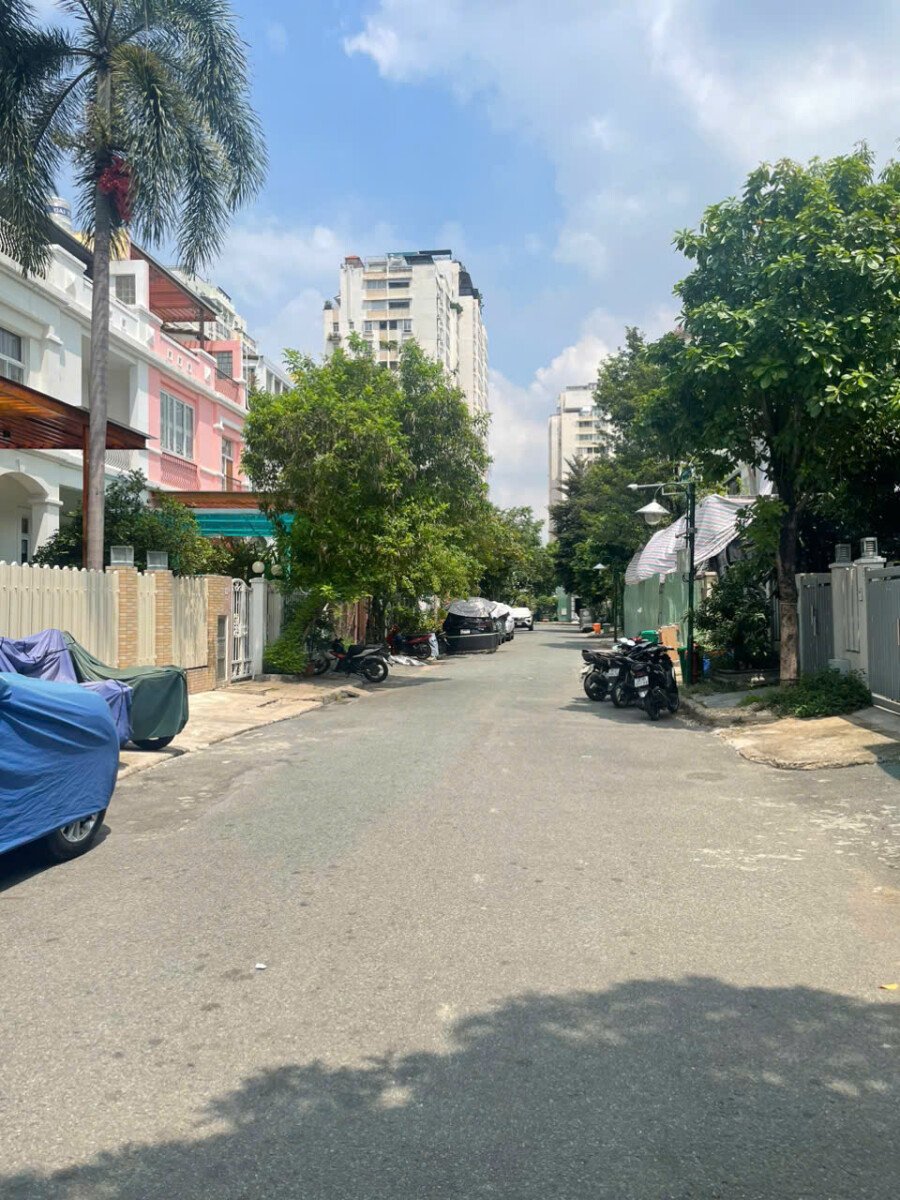 duong noi khu hung thai 1 - Giá mua bán nhà Biệt thự nguyên căn 4pn đường Nội khu Hưng Thái 1 Phú Mỹ Hưng T8/2026