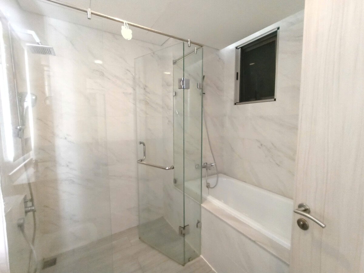 hien trang nha co 2 wc day du thiet bi - Giá cho thuê căn hộ 3pn chung cư Midtown phường Tân Mỹ T7/2026