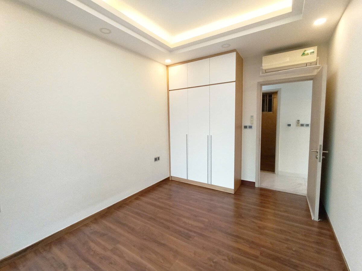 hien trang nha co 3pn hoan thien co ban - Giá cho thuê căn hộ 3pn tòa D chung cư Midtown Phú Mỹ Hưng T7/2026