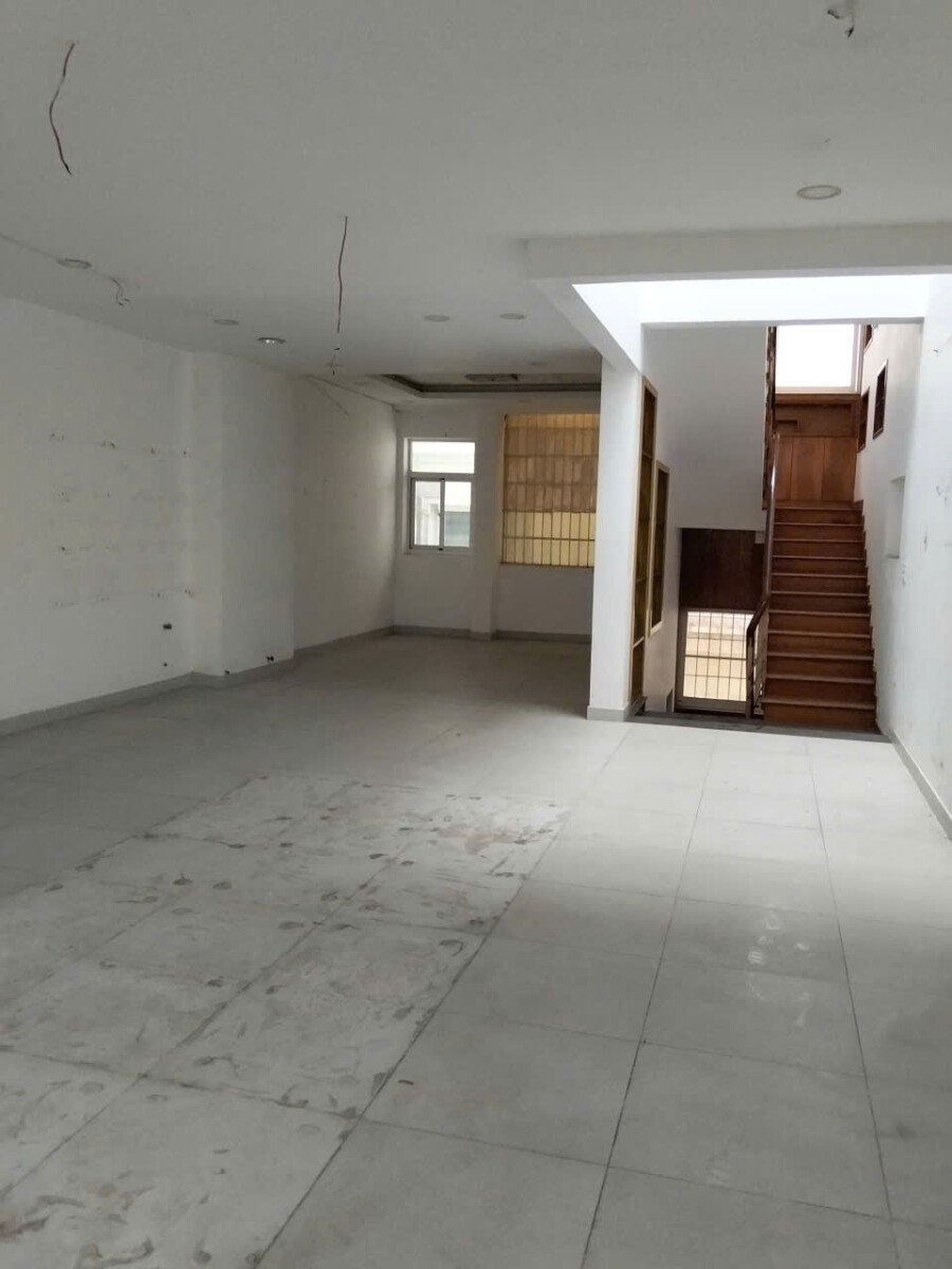 hien trang nha trong suot - Giá cho thuê nhà phố nguyên căn số 1451 đường Nguyễn văn Linh phường Tân Hưng T8/2026