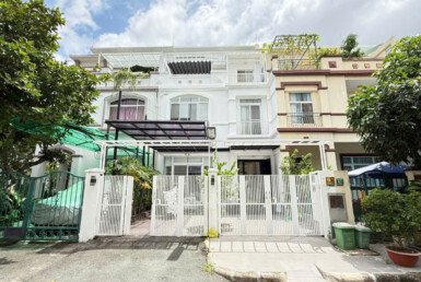 hinh anh mua ban nha biet thu noi khu hung thai 1 t8 2026 385x258 - Mua b&aacute;n nh&agrave; Khu biệt thự Hưng Th&aacute;i Ph&uacute; Mỹ Hưng Quận 7 gi&aacute; rẻ