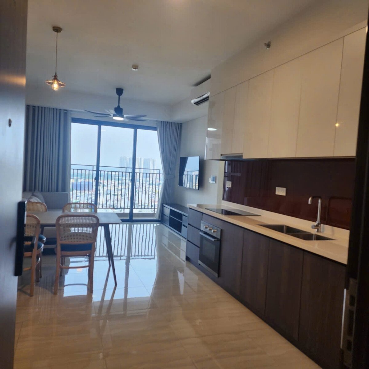 khogn gian bep va phong an - Giá mua bán căn hộ 1pn Tháp T9 căn 04 chung cư The Infiniti phường Tân Mỹ T7/2026