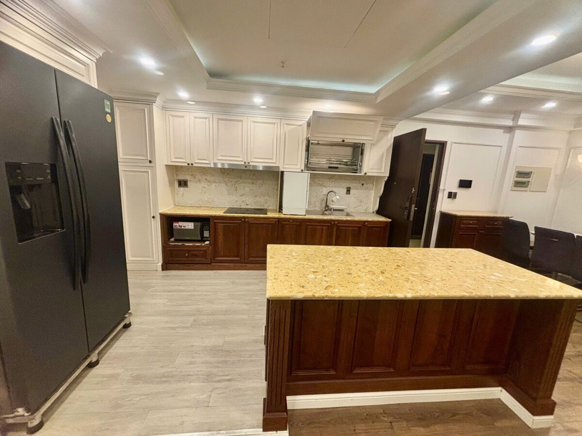 khong gian bep rong rai 1 - Giá mua bán căn hộ 3pn tòa C số 06 chung cư Hưng Phúc Happy Residence phường Tân Mỹ T7/2026