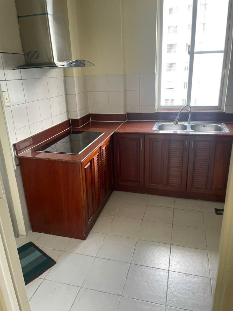 khong gian bep trong can ho - Giá cho thuê căn hộ 3pn ít nội thất tòa B chung cư Mỹ Khánh 4b phường Tân Hưng T7/2026