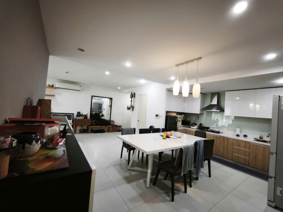 khong gian phong an va bep 2 - Giá mua bán căn hộ 3pn tòa K khu R18 chung cư Happy Valley phường Tân Hưng T8/2026