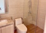 nha-ban-giao-co-2-toilet-hoan-thien-nhu-hinh