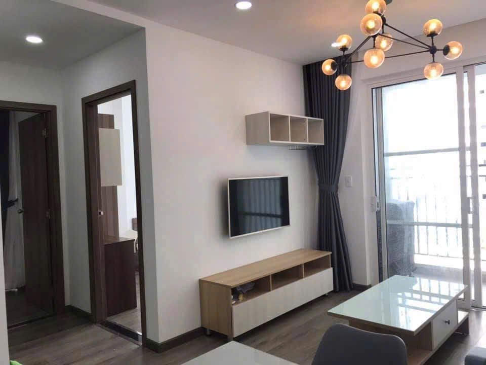 phong khach can ho ban 2 - Giá mua bán căn hộ 2pn tòa G căn số 15 chung cư Sunrise Riverside Nhà Bè T7/2026