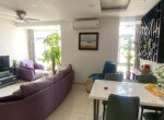 phong-khach-rat-rong-can-ho-sky-garden-3