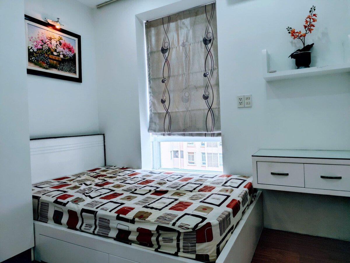 phong ngu can ho can ban 24 - Bán căn hộ 02pn, chung cư Sky Garden 3, giá 4.150 tỷ, nhà đẹp, lầu cao, đầy đủ nội thất.