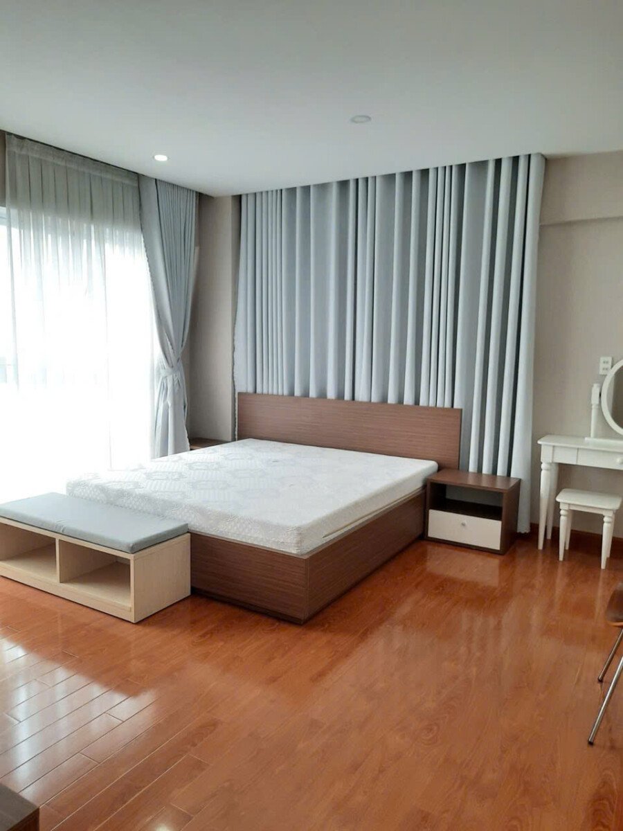 phong ngu chinh rong rai - Giá mua bán căn hộ số 03 tòa L chung cư Happy Valley phường Tân Hưng t8/2026