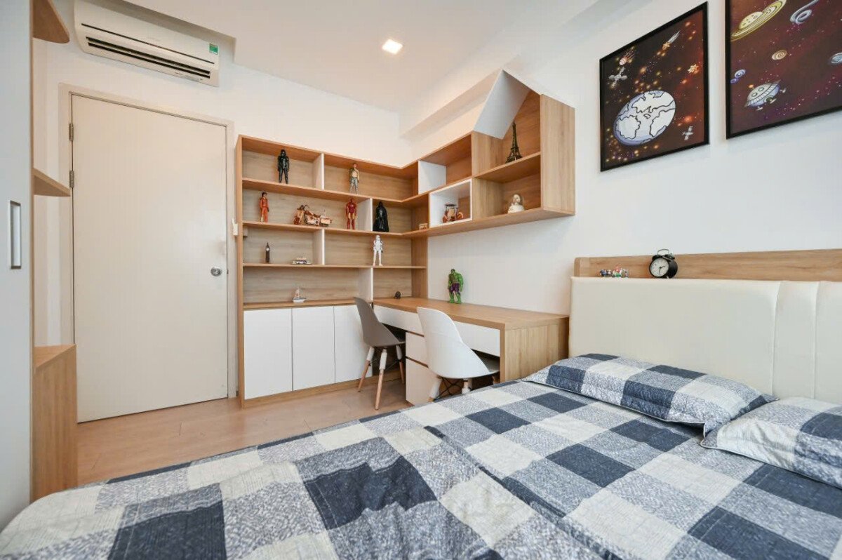 phong ngu nho can ho 1 - Giá mua bán căn hộ 3pn Tháp T4 số 02 chung cư Riviera Point Phường Tân Mỹ T7/2026
