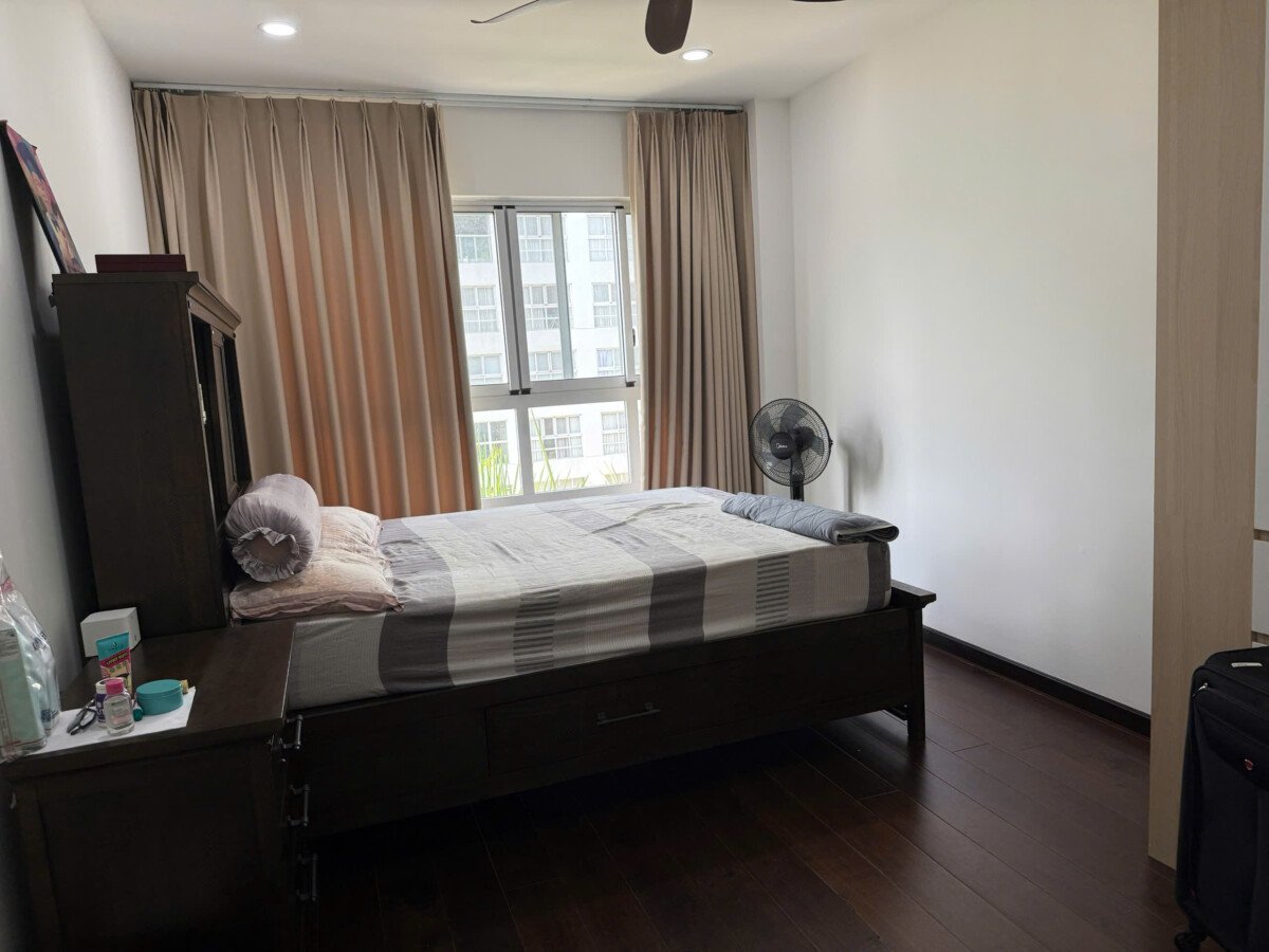 phong ngu nho thu 4 - Giá mua bán căn hộ chung cư 4pn Phú Mỹ Hưng phường Tân Hưng T7/2026
