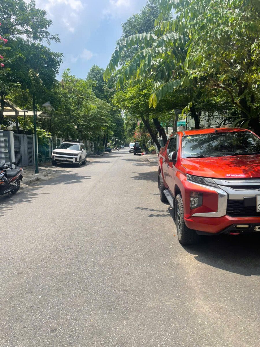 vi tri biet thu mat duong noi khu hung thai 1 phu my hung phuong tan hung - Giá mua bán nhà Biệt thự nguyên căn Phú Mỹ Hưng phường Tân Hưng T7/2026