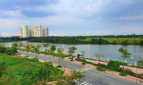 vi tri dat mat duong lon doi dien song 570x340 - Trang chủ