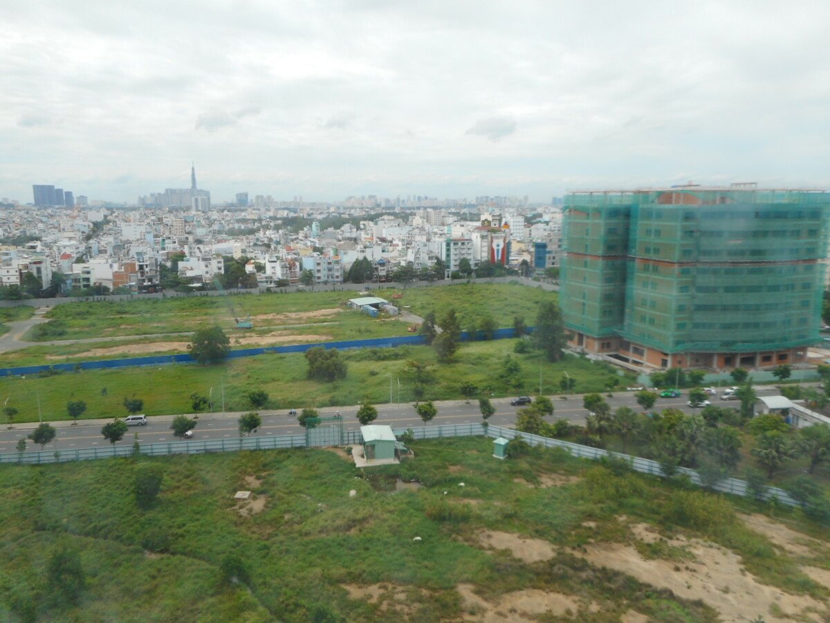 view balcony can ho - Giá mua bán căn hộ 2pn tòa C số 06 chung cư Green Valley phường Tân Mỹ T7/2026