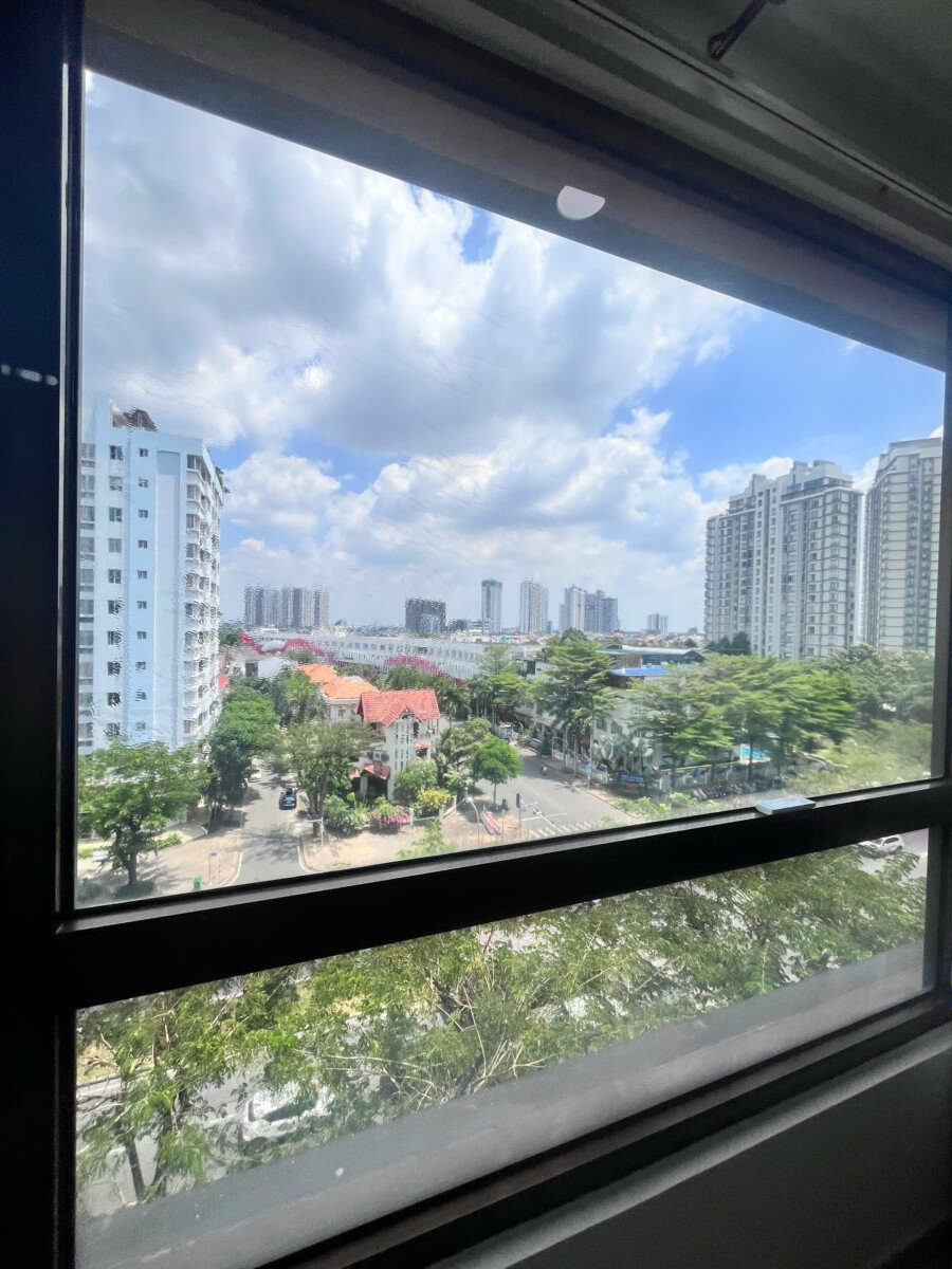 view phong khach lien ke duong nguyen luong bang - Giá mua bán căn hộ Tophouse có sân vườn lớn chung cư Nam Khang phường Tân Mỹ T8/2026