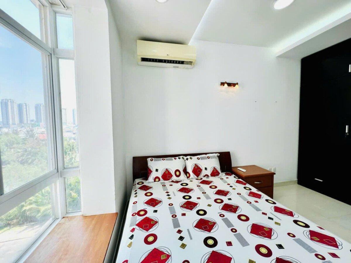 z6593008091897 016d23057c77782808c8a51b67330fec - Cho thuê căn góc Sky Garden 3. DT 72m2 Thiết kế 3 phòng-2wc- Nội thất như hình- Giá thuê 16 Triệu/Tháng