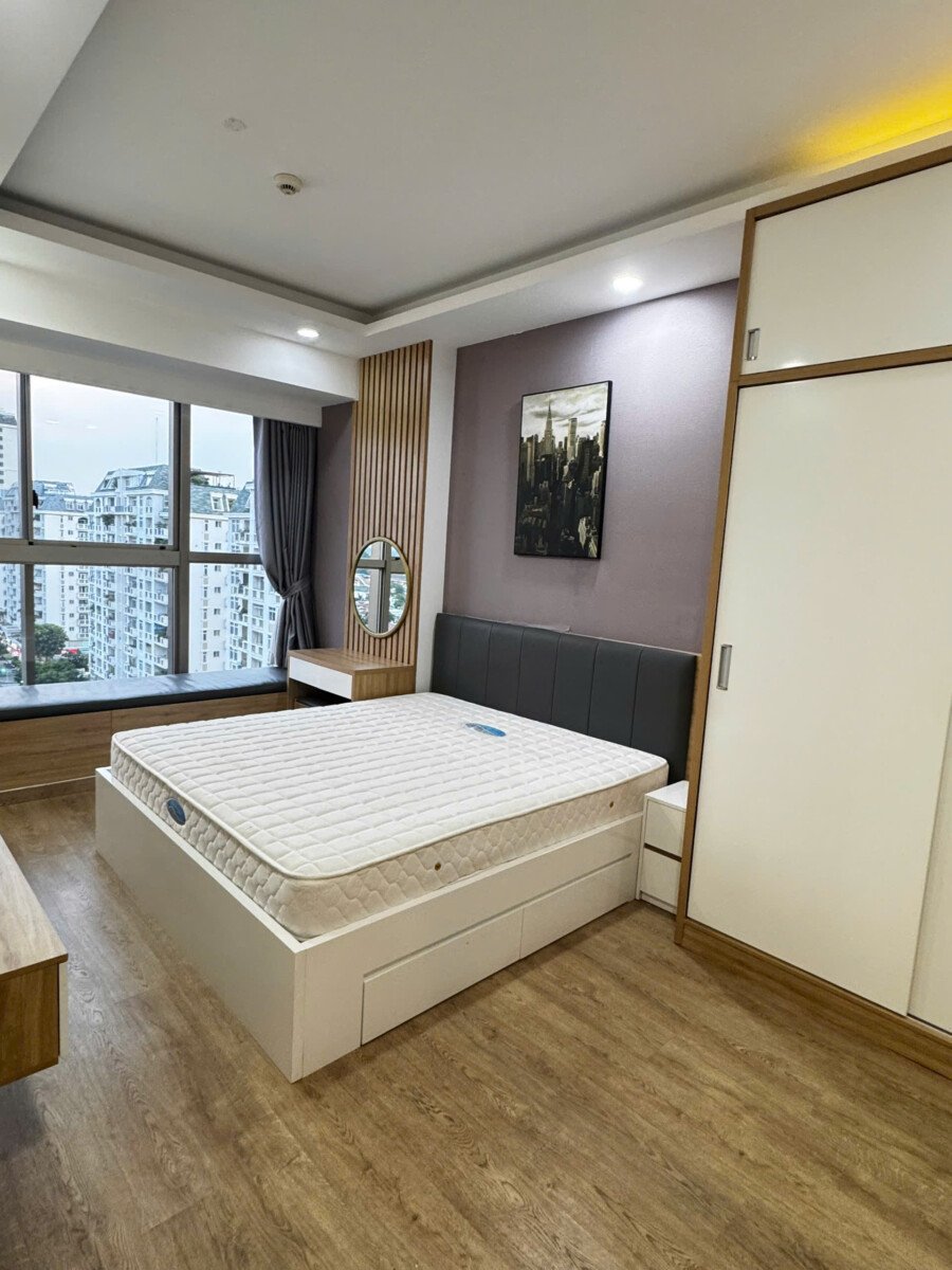 1786000166837 1512021236808287539 g7351448798584506829 h - Cần cho thuê căn hộ Midtown Tòa M7- DT 80m2 Nhà đẹp- 2 Phòng-2wc- Nội thất đầy đủ- Giá thuê 28 Triệu/Tháng