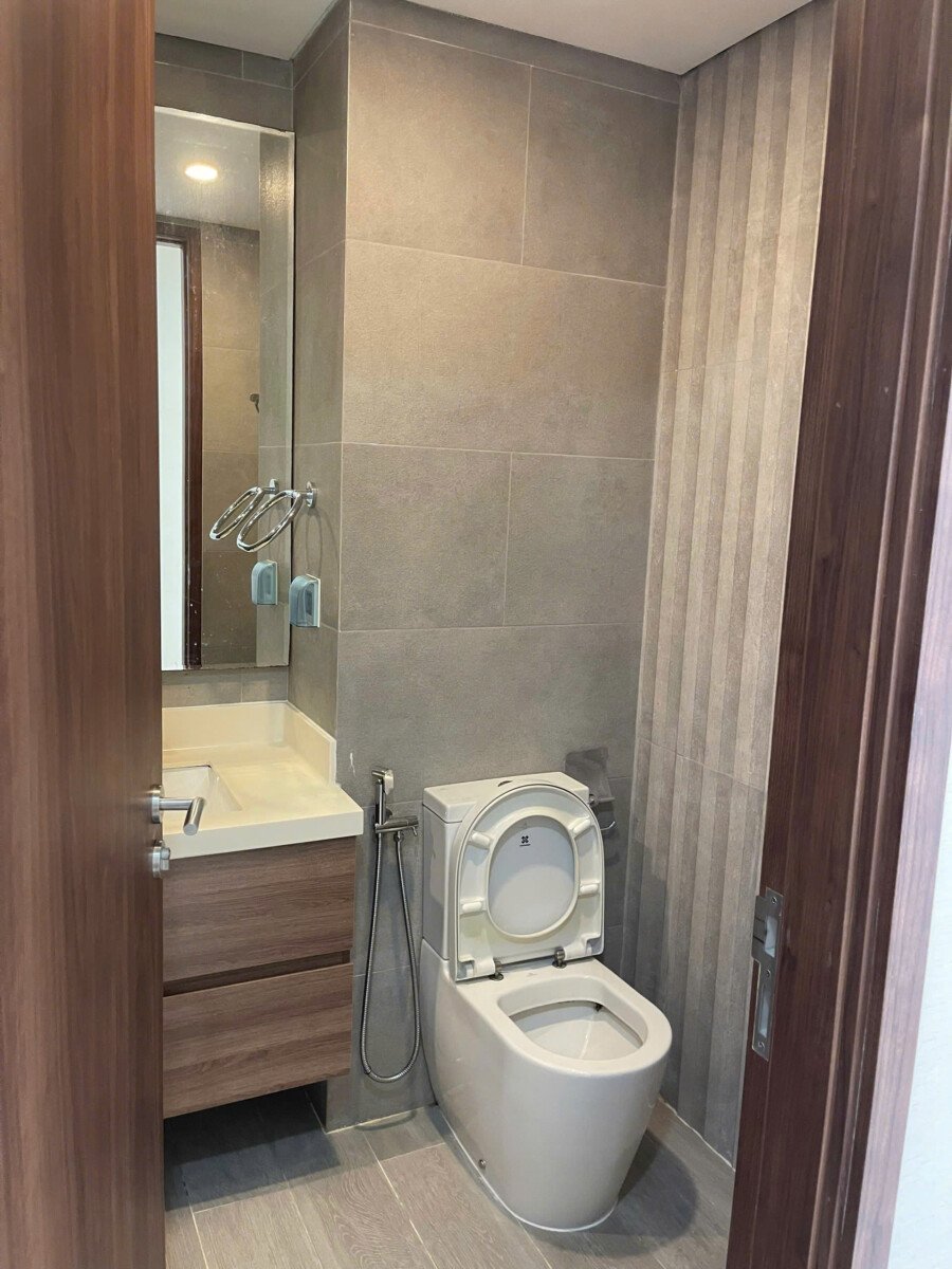 Cho thue can ho midtown m7 12 - Cần cho thuê căn hộ Midtown Tòa M7. Nhà đẹp Diện tích 80m2- 2 Phòng ngủ-2wc- có ô xe- View biệt thự- Giá 28 Triệu/Tháng