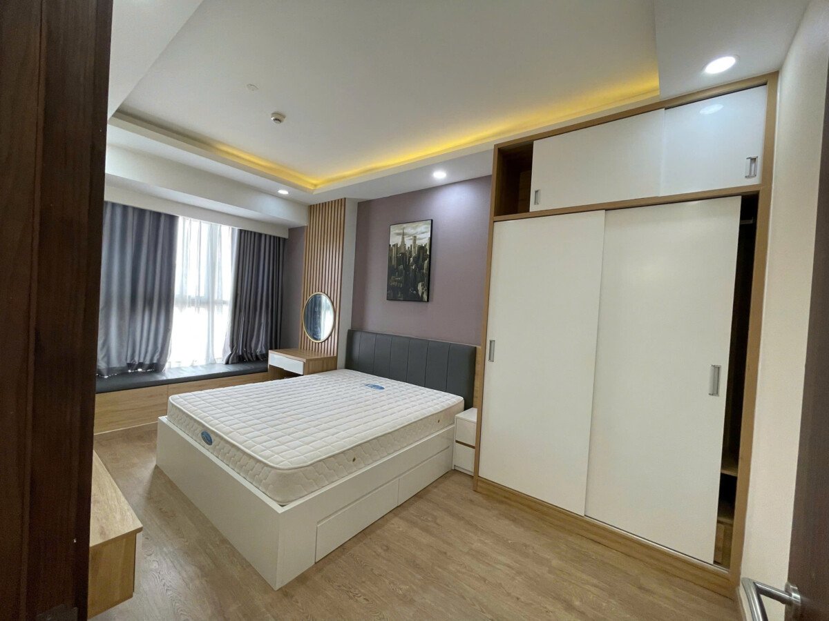 Cho thue can ho midtown m7 7 - Cần cho thuê căn hộ Midtown Tòa M7. Nhà đẹp Diện tích 80m2- 2 Phòng ngủ-2wc- có ô xe- View biệt thự- Giá 28 Triệu/Tháng