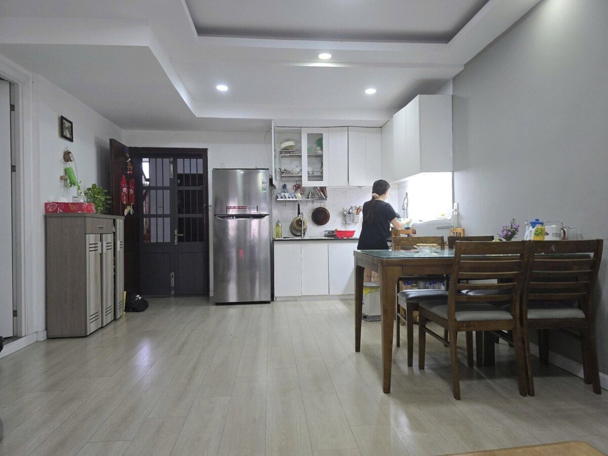 ban can ho hung vuong 3 5 - Bán nhanh căn hộ Hưng Vượng 3. DT 74m2 Thiết kế 2 Phòng-2wc- Nội thất như hình- Giá bán 4.6 Tỷ