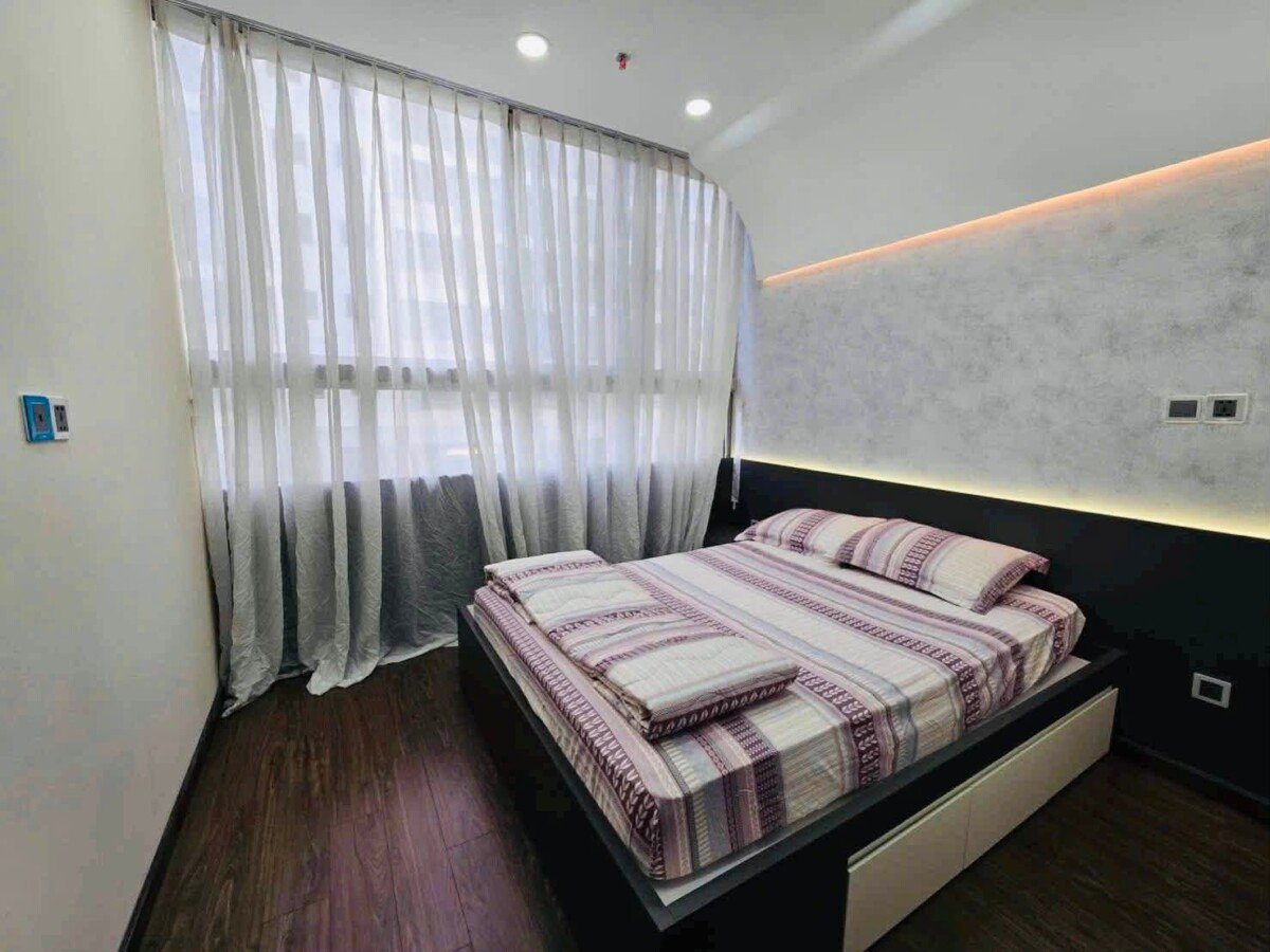 ban can ho midtown The simphony 6 - Bán căn hộ tại Midtown The Symphony- PMH DT 56m2 Thiết kế 1 Phòng-1wc- Nội thất đầy đủ- Đã có sổ- Giá 7.8 Tỷ