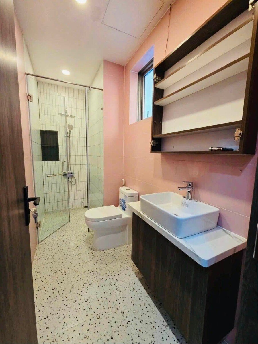 ban can ho midtown The simphony 8 - Bán căn hộ tại Midtown The Symphony- PMH DT 56m2 Thiết kế 1 Phòng-1wc- Nội thất đầy đủ- Đã có sổ- Giá 7.8 Tỷ