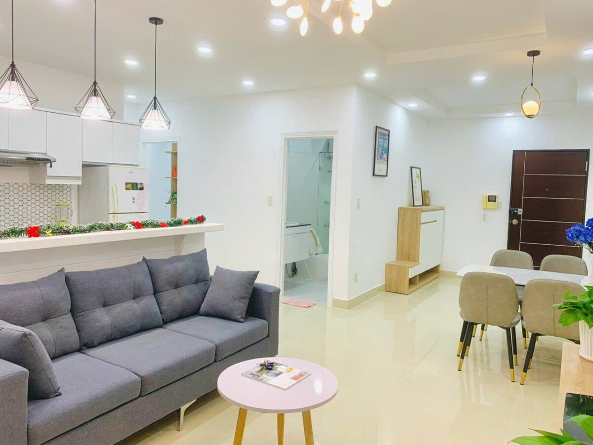 ban nhanh can sky 3 gia re 12 - Giảm giá chốt nhanh trong tháng 8 chỉ 4.650 Tỷ cho Căn hộ Sky Garden 3. DT 70m2-2pn-2wc Nhà đẹp-View Bắc