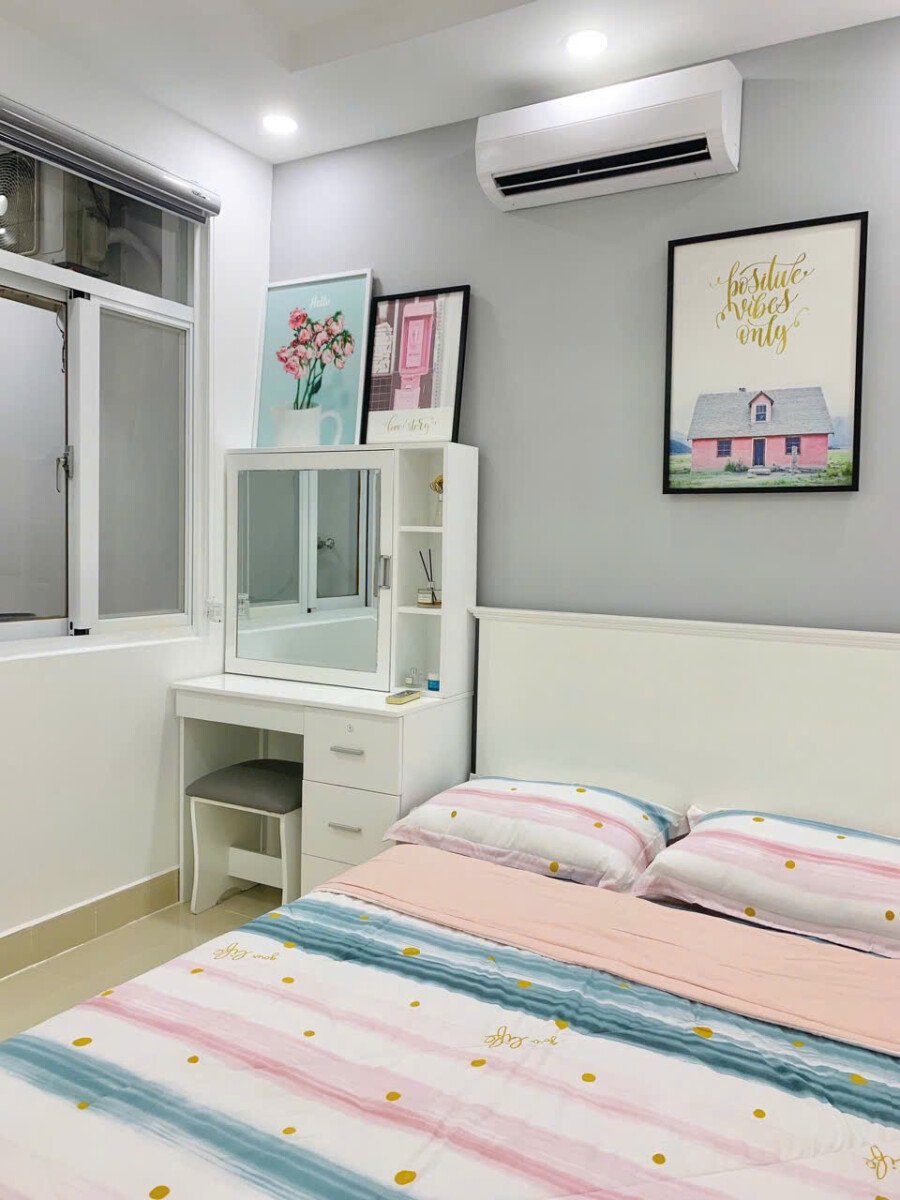 ban nhanh can sky 3 gia re 9 - Bán nhanh căn hộ giá tốt tại Sky Garden 3. DT 70m2 Nhà đẹp 2 Phòng-2wc Đang cho thuê 14.5 triệu. Giá chốt 4.650 Tỷ
