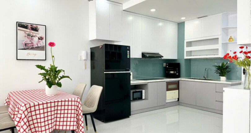 Cho thuê căn hộ 02pn chung cư Sky Garden 2, nhà đẹp, đầy đủ nội thất, giá 20tr/tháng.