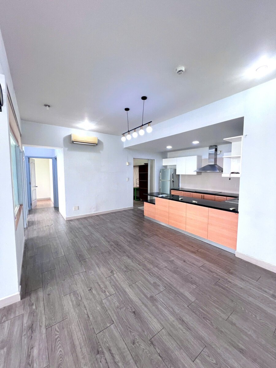 bep rong rai 1 - Giá mua bán căn hộ 3pn tòa B chung cư Garden Plaza 1 phường Tân Hưng T8/2026