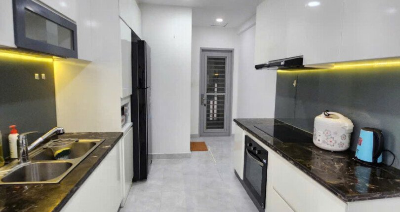 Giá cho thuê căn hộ 3pn tòa A chung cư Scenic Valley 1 phường Tân Mỹ T8/2026